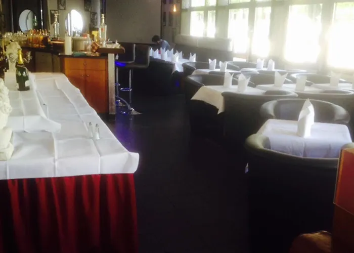 فندق Enjoy Am 3*