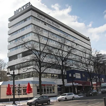Hotel Enjoy Am Berlim